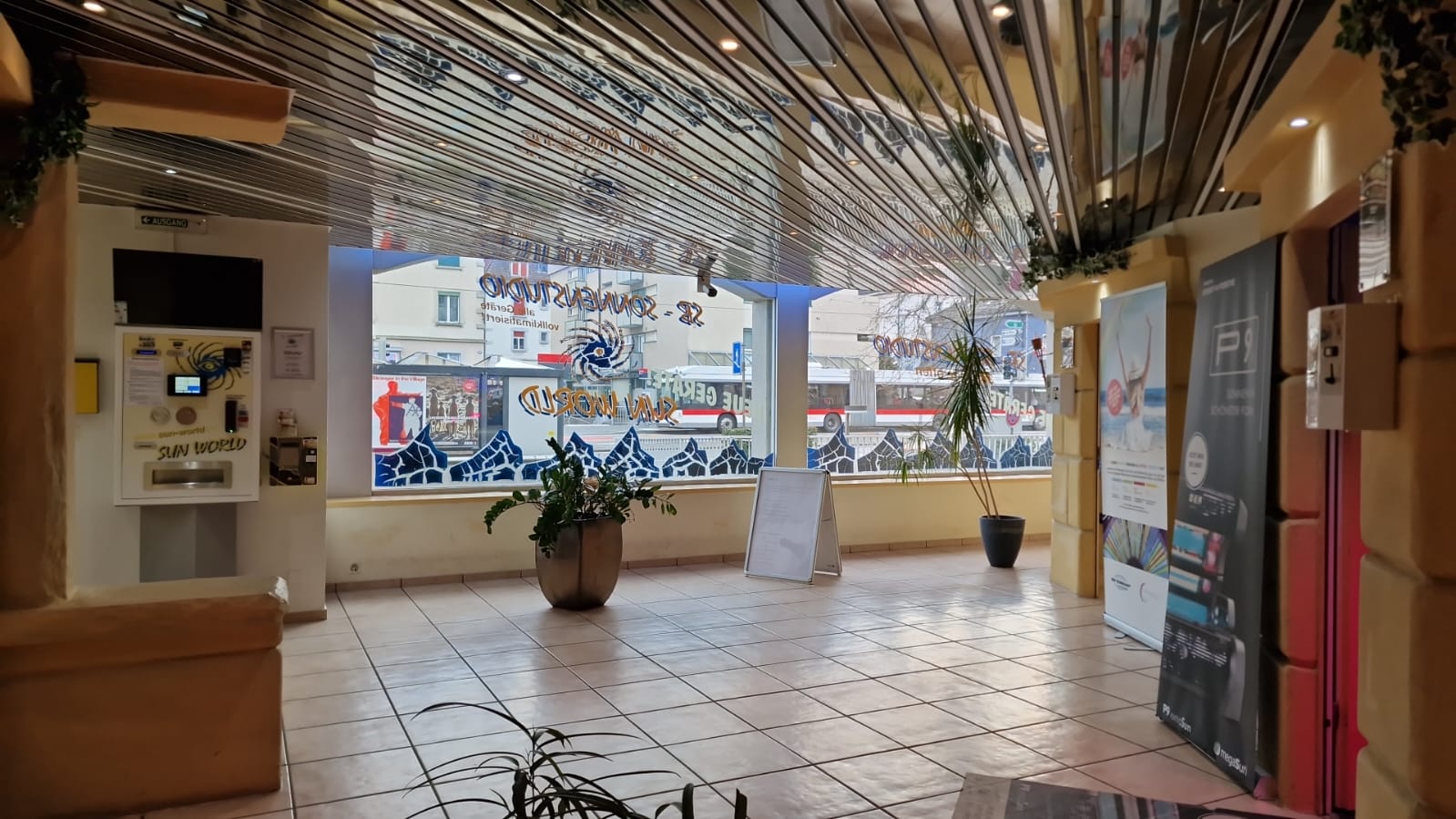 Solarium St. Gallen-Neudorf - SunWorld Sonnenstudio business image in St. Gallen, ZH